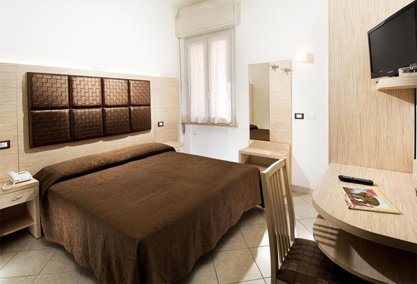 Hotel D'Annunzio Cattolica Bagian luar foto