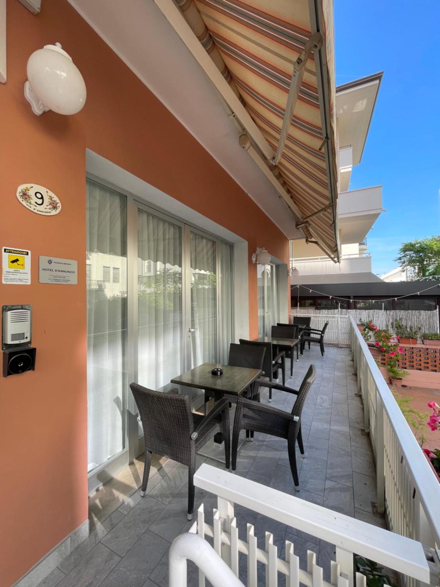 Hotel D'Annunzio Cattolica Bagian luar foto